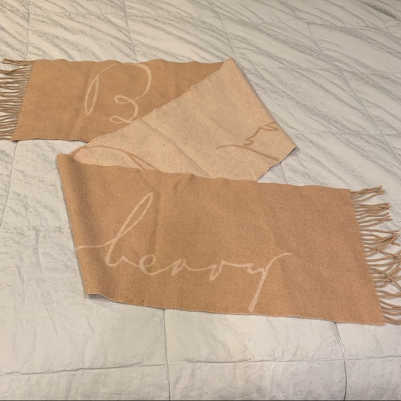 Burberry scarf - Picture 7 of 8